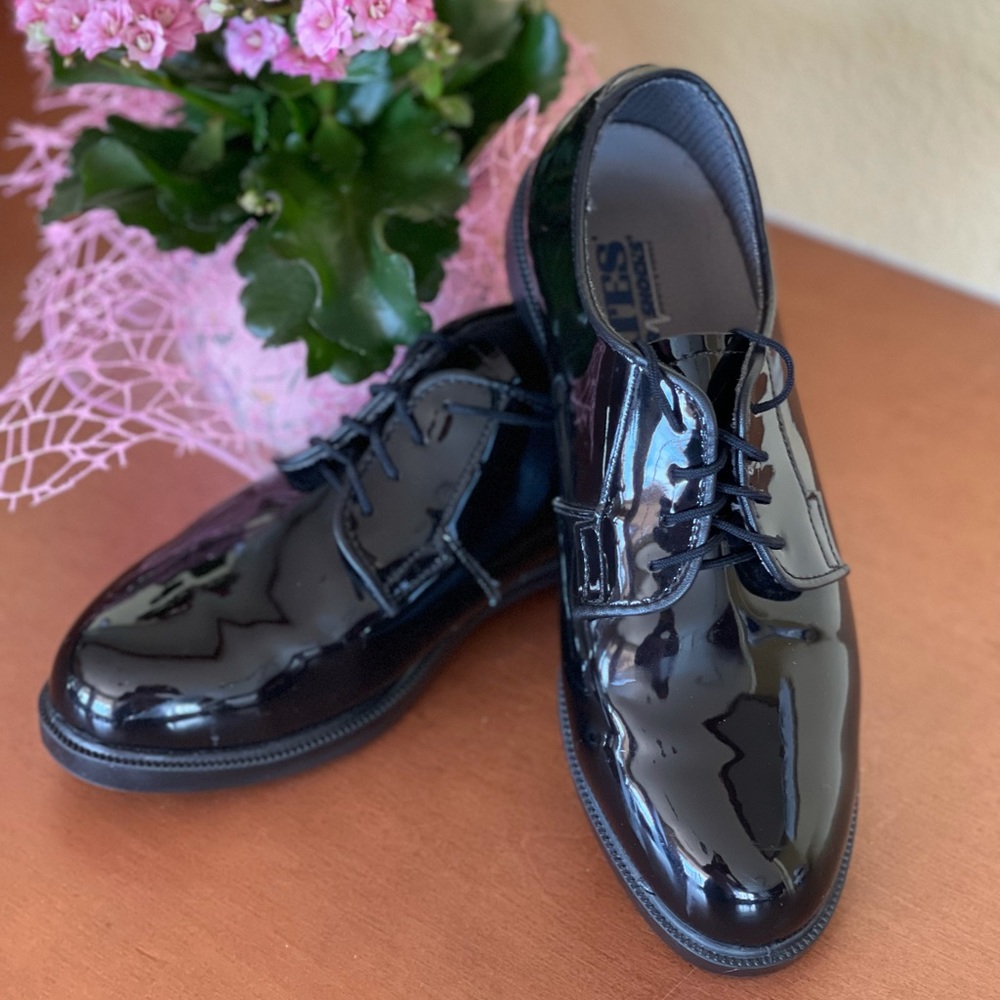 Bates Dress Shoes Size 8